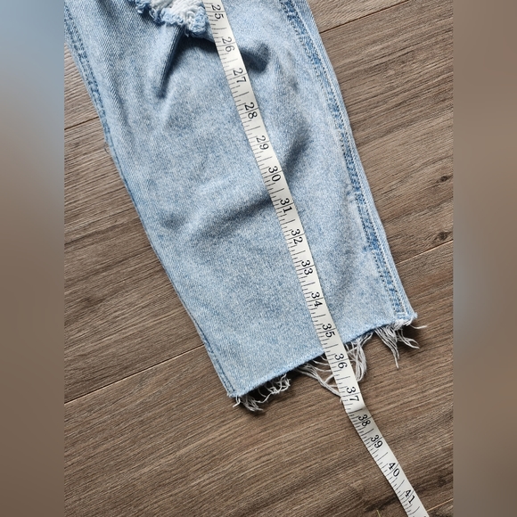 Hollister Ultra High Rise Mom jeans size7R w28 L27 - Picture 5 of 10